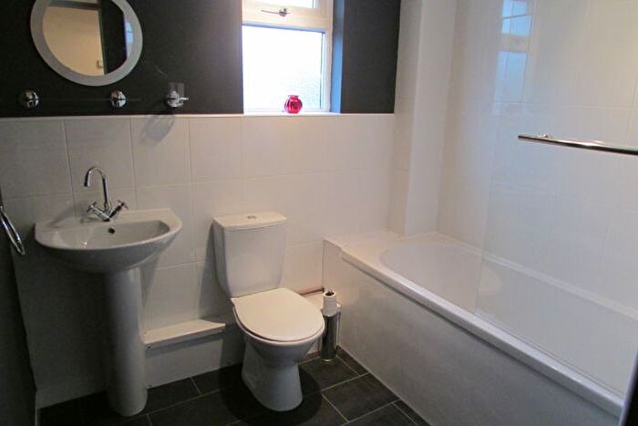 3 Bedroom Terraced House For Sale In Brudenell, Peterborough, PE2