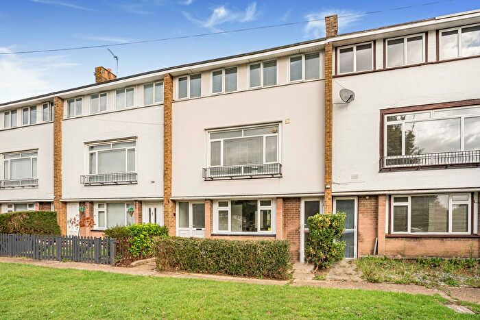 3 Bedroom Terraced House For Sale In Heronswood Road, Welwyn Garden City, Hertfordshire, AL7