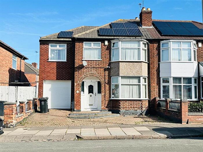 4 Bedroom Semi-Detached House For Sale In Doncaster Road, Belgrave, Leicester, LE4