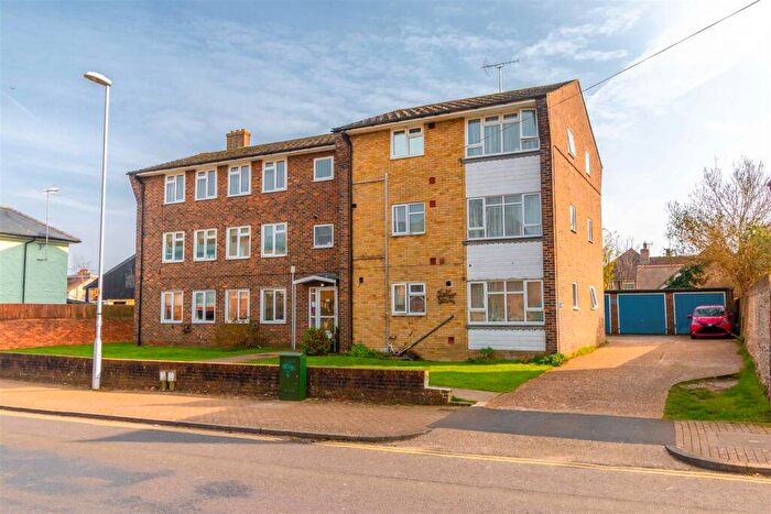 2 Bedroom Flat For Sale In Broadwater Street East, Worthing, BN14