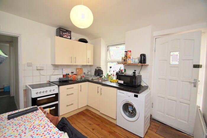 3 Bedroom Terraced House To Rent In Trelawney Road, Falmouth, TR11