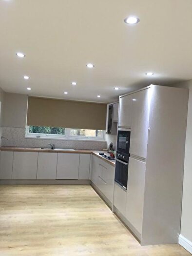 3 Bedroom Flat To Rent In Dorien Walk Streatham Hill, London, SW16