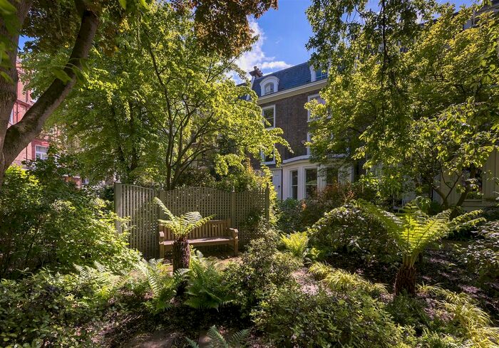 1 Bedroom Flat To Rent In Gledhow Gardens, London, SW5