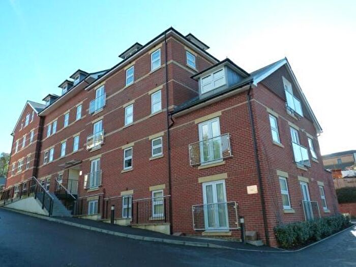 2 Bedroom Flat To Rent In Croydon Road, CR3