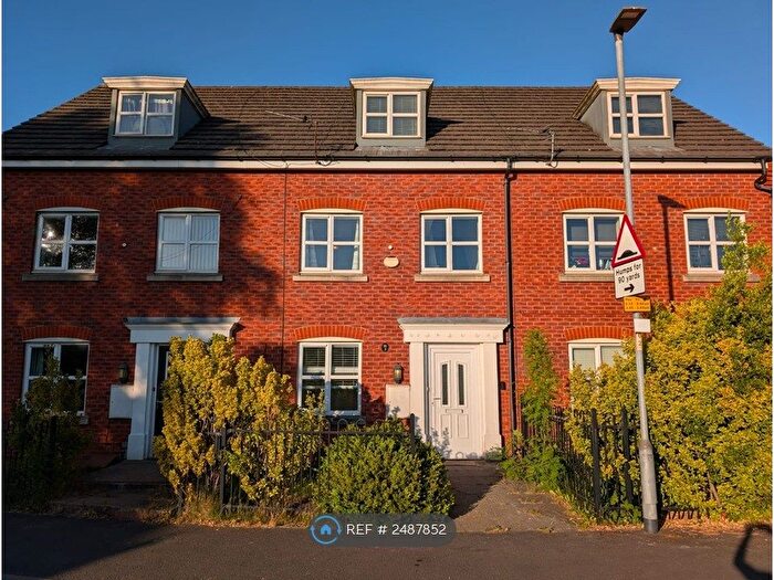 3 Bedroom Terraced House To Rent In Falshaw Way, Manchester, M18