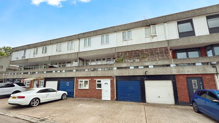 Studio To Rent In Holstein Way, Erith, DA18