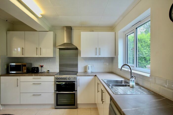 5 Bedroom Semi-Detached House To Rent In Whatton Road, Kegworth, Derby, DE74