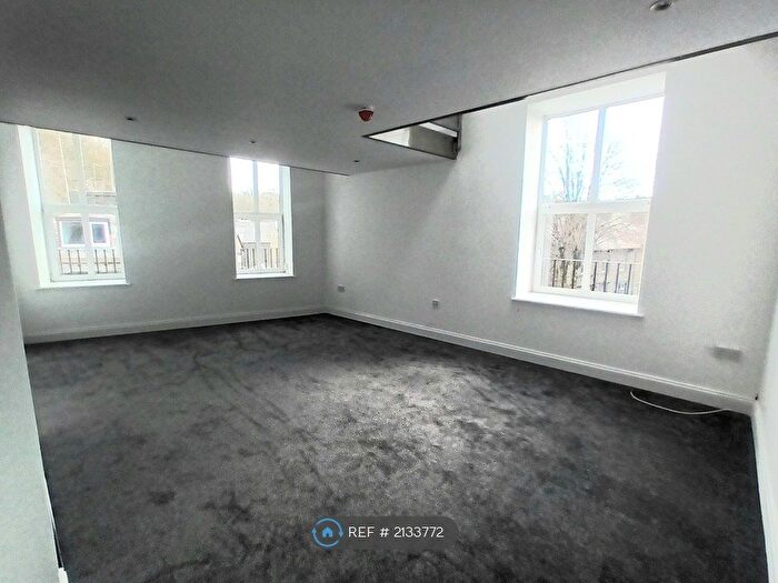 2 Bedroom Flat To Rent In Brougham Hall, Rossendale, BB4