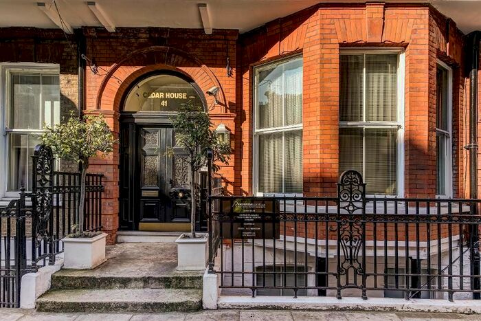 2 Bedroom Flat To Rent In Nottingham Place, Chelsea, London, W10