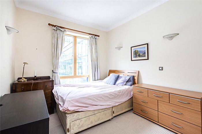 2 Bedroom Flat For Sale In Temple Avenue, London, EC4Y - Photo 6