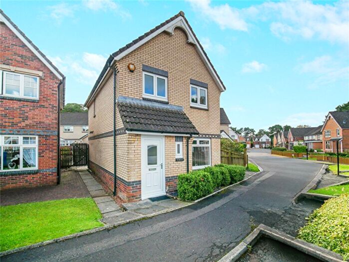 3 Bedroom Detached House For Sale In Hayward Avenue, Carluke, South Lanarkshire, ML8