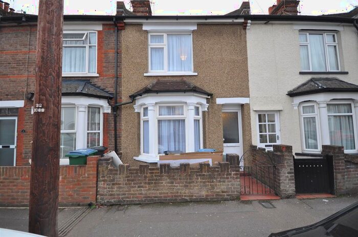 2 Bedroom Terraced House To Rent In Harwoods Road, Watford, WD18