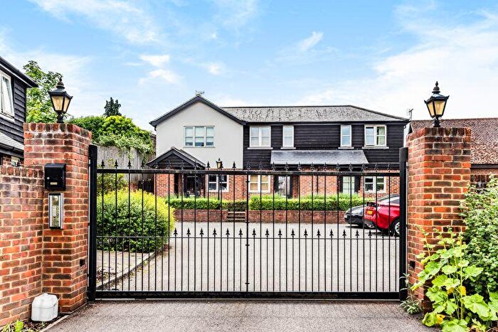2 Bedroom Terraced House To Rent In Bridge Street, Godalming, GU7