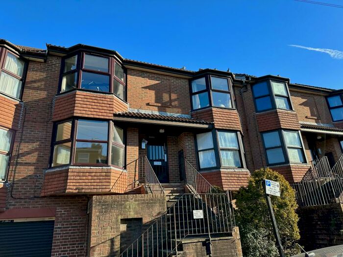 1 Bedroom Flat To Rent In Bonchurch Road, Brighton, East Sussex, BN2