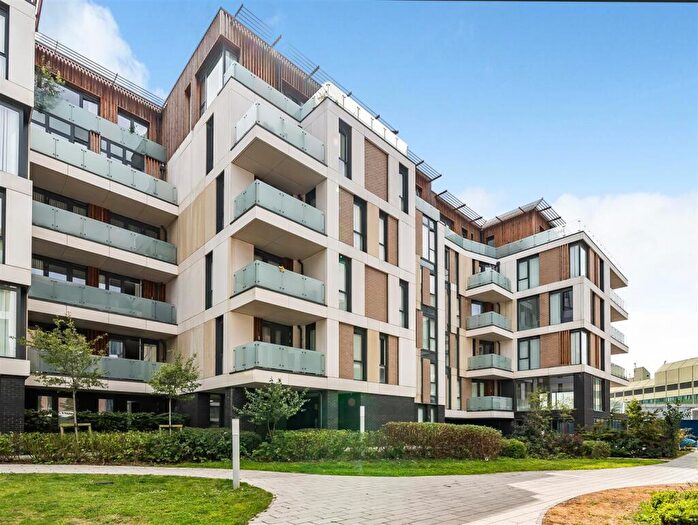 1 Bedroom Flat For Sale In Quebec Way, Rotherhithe, SE16