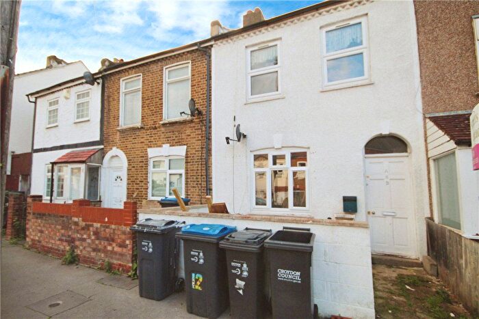 1 Bedroom Flat To Rent In Denmark Road, London, SE25