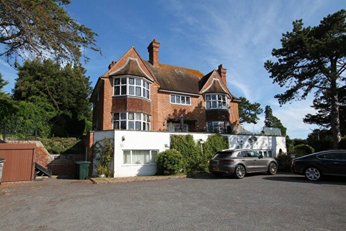 2 Bedroom Apartment For Sale In Darley Road, Eastbourne, BN20