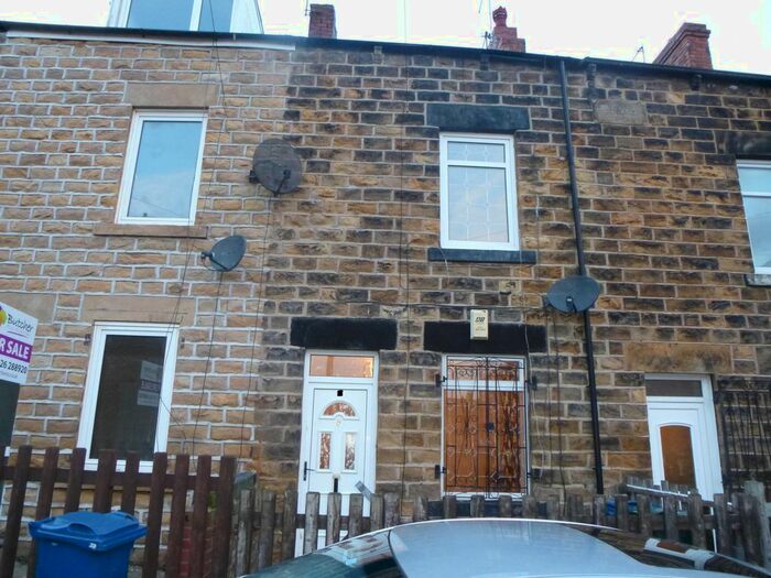 3 Bedroom Terraced House To Rent In Victor Terrace, Barnsley, S70
