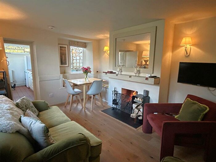 2 Bedroom Terraced House For Sale In Churchayes, Bridport, DT6