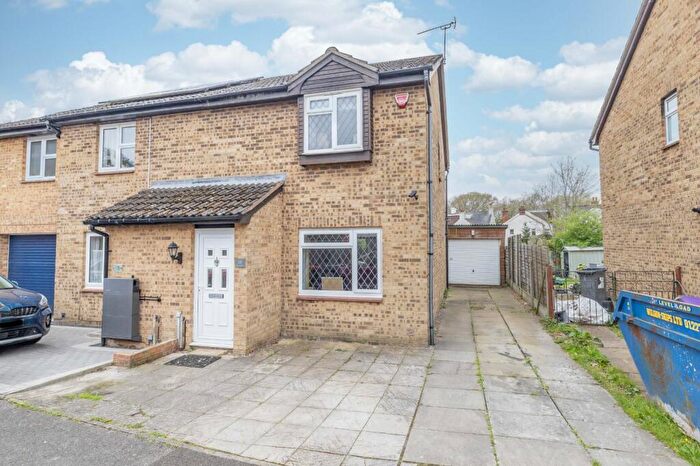 3 Bedroom Semi Detached House For Sale In The Coppice, Canterbury, CT2