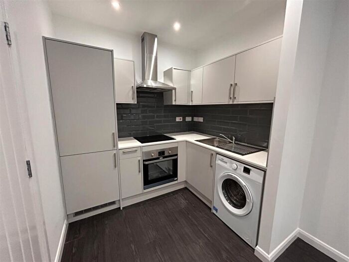 1 Bedroom Apartment To Rent In Spectrum House, East Parade, Bradford, BD1