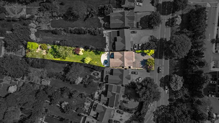 5 Bedroom Detached House For Sale In Streetsbrook Road, Solihull, B91