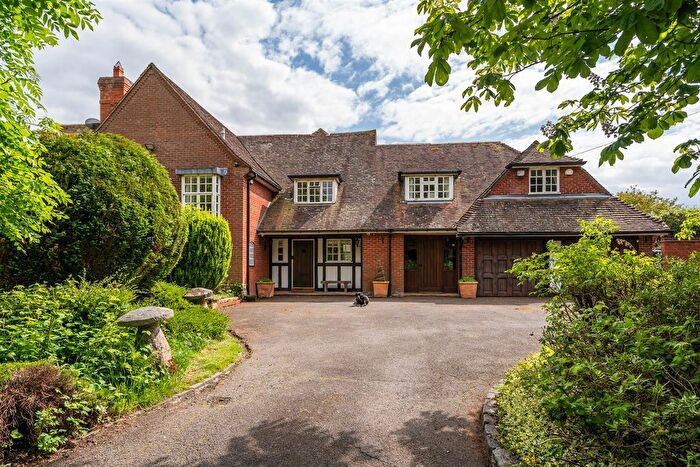 5 Bedroom Detached House For Sale In Bakers Lane, Knowle, B93