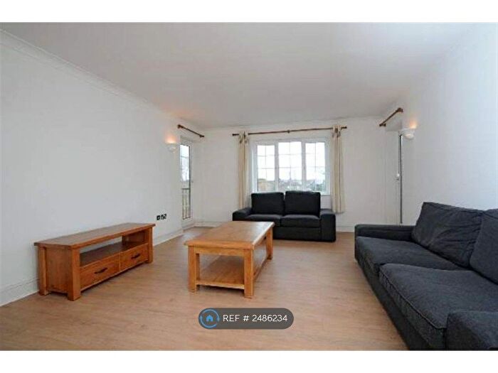 2 Bedroom Flat To Rent In Bewley Street, London, SW19