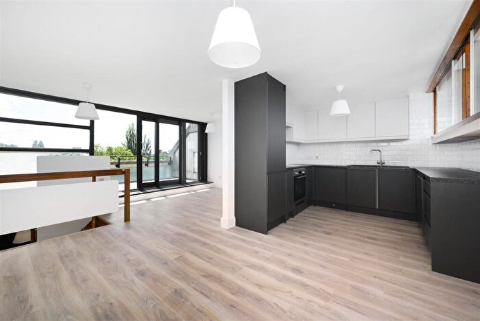 2 Bedroom Apartment For Sale In Rowley Way, St Johns Wood, NW8