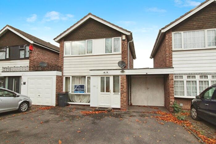 3 Bedroom Link Detached House For Sale In Brooklands Road, Birmingham, B28