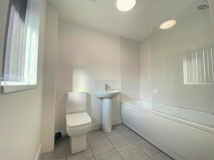 1 Bedroom Flat To Rent In Cherry Orchard, Kidderminster, Worcestershire, DY10