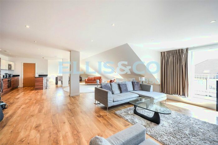 3 Bedroom Flat To Rent In Denham House, Park Lodge Avenue, West Drayton, UB7