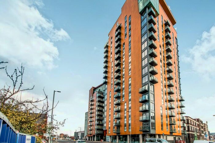 2 Bedroom Apartment To Rent In Skyline Central, Goulden Street, Manchester, M4