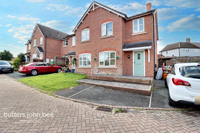 4 Bedroom End Of Terrace House For Sale In Briarwood Court, Winsford, CW7