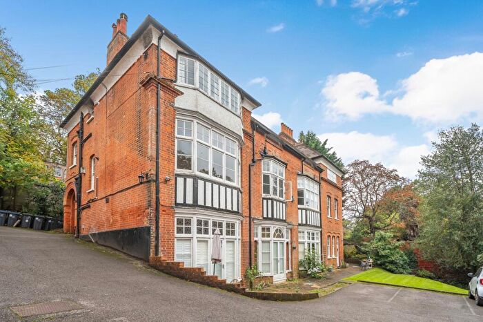 2 Bedroom Flat To Rent In Susan Wood Chislehurst, BR7