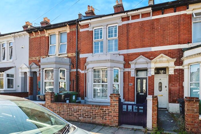 3 Bedroom Terraced House For Sale In North End Avenue, Portsmouth, PO2