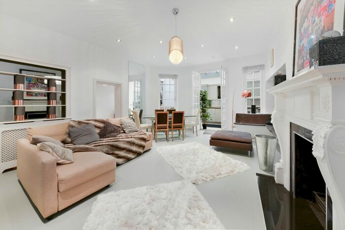 2 Bedroom Flat To Rent In Queens Gate Gardens, South Kensington, SW7