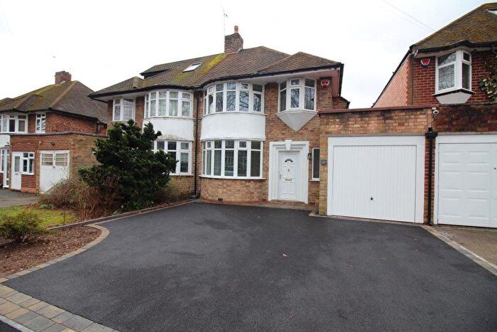 3 Bedroom Semi Detached House To Rent In Dene Hollow, Birmingham, B13