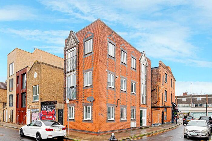 1 Bedroom Flat To Rent In Seabright Street, London, E2