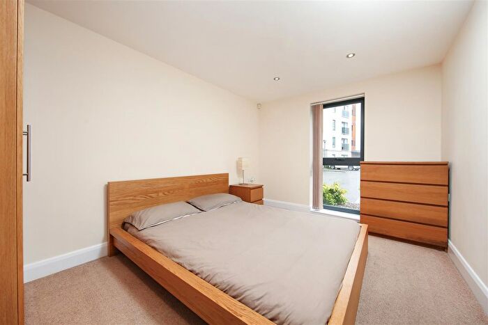 2 Bedroom Flat For Sale In Hall View, Bradbury Place, Chatsworth Road, Chesterfield, S40