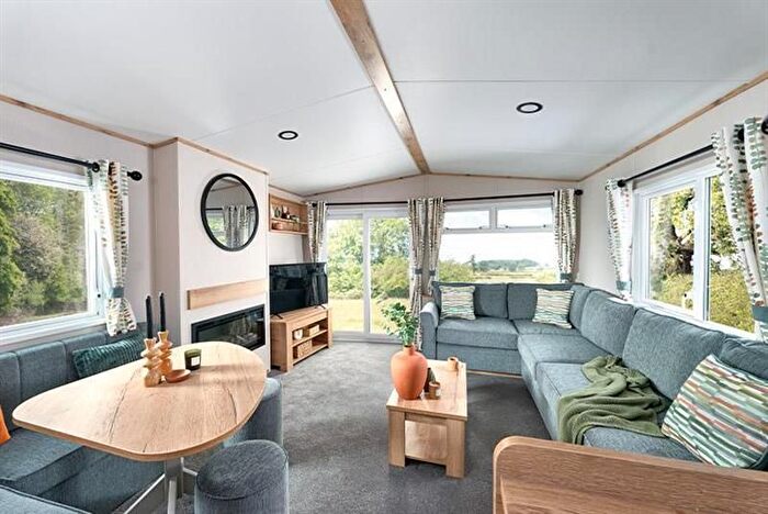 3 Bedroom Mobile/park Home For Sale In Loggans Road, Loggans, Hayle, TR27