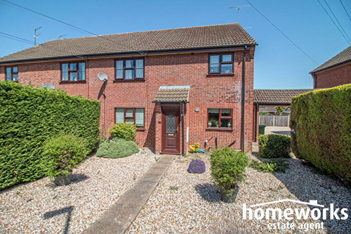 2 Bedroom Flat For Sale In Warren Place, Dereham, NR19