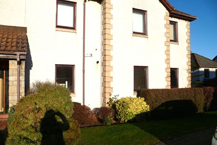 2 Bedroom Flat To Rent In Crathes Way, Broughty Ferry, Dundee, DD5