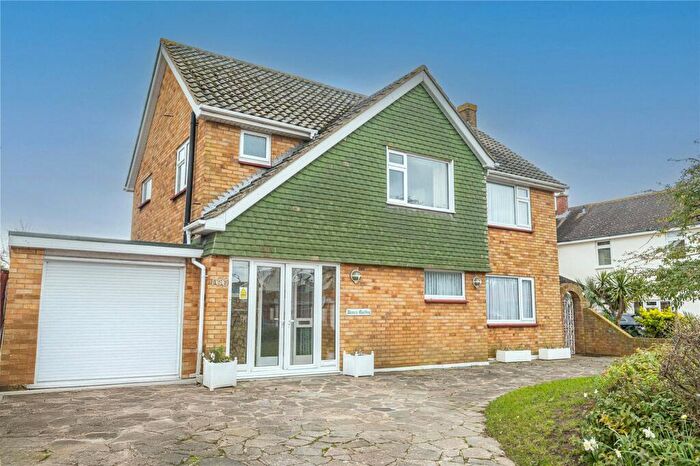 3 Bedroom Detached House For Sale In Burges Road, Thorpe Bay, Essex, SS1