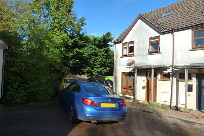 4 Bedroom Semi-Detached House To Rent In Witney Mead, Frampton Cotterell, Bristol, BS36