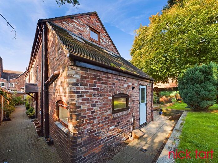 2 Bedroom End Terrace House To Rent In Jubilee Court, Bridgnorth, WV16