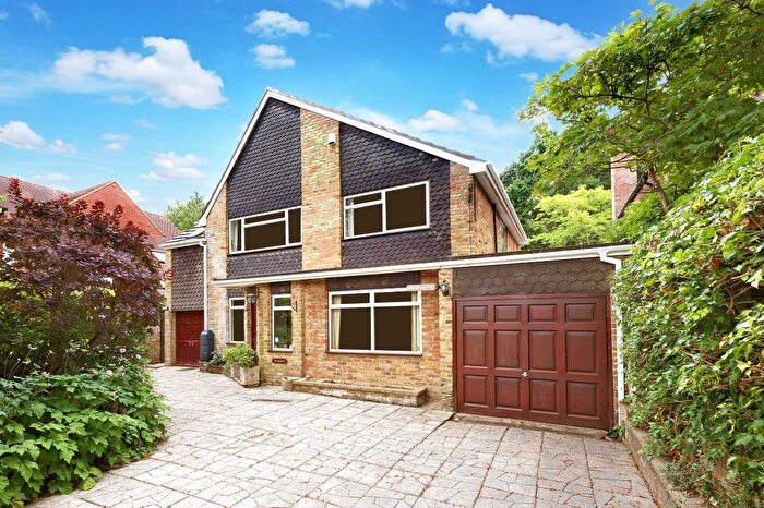 5 Bedroom Country House For Sale In St. Johns Close, Penn, Buckinghamshire, HP10