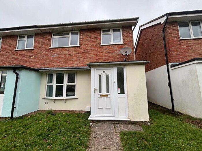 2 Bedroom House To Rent In Hogarth Walk, Worle, Weston-super-Mare, BS22