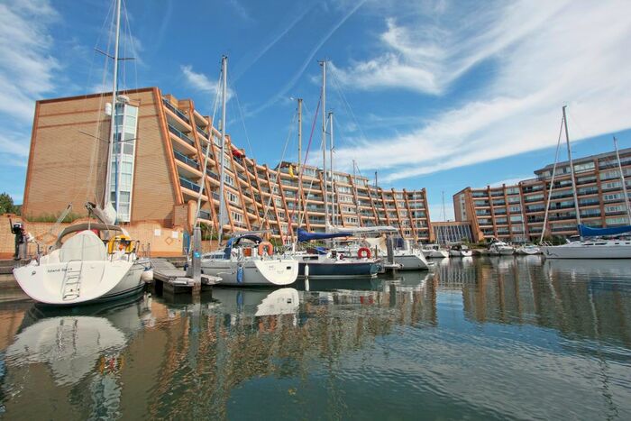 2 Bedroom Flat To Rent In Port Way, Port Solent, Portsmouth, PO6
