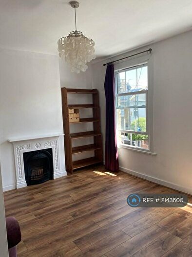 1 Bedroom Flat To Rent In Birkbeck Road, London, N17